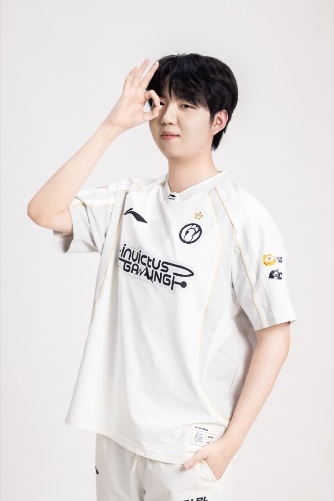 IG分享选手照片：定妆照返图掉落